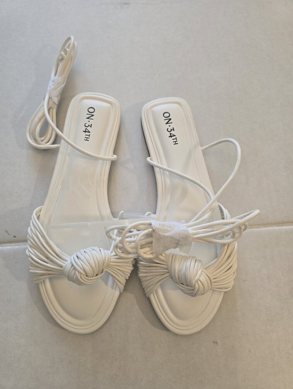 New On 34th Jenniee Knot Lace-Up Flat Sandals in white Size 7